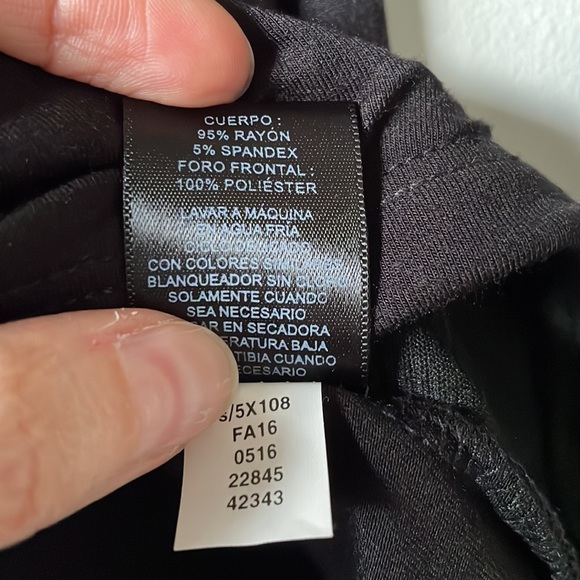 International Concepts Twist Front Top - Picture 5 of 5